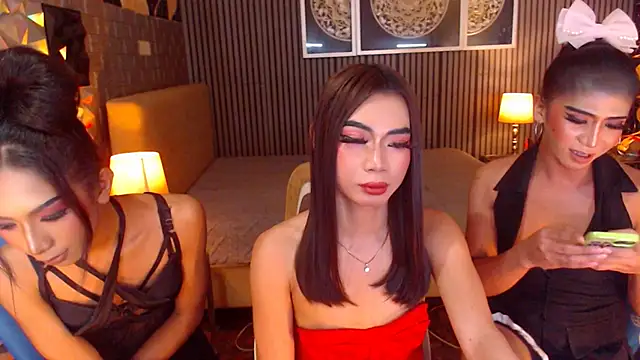 AudreyMilesTrans live cam