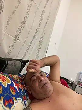 laparejitatonta live cam on StripChat
