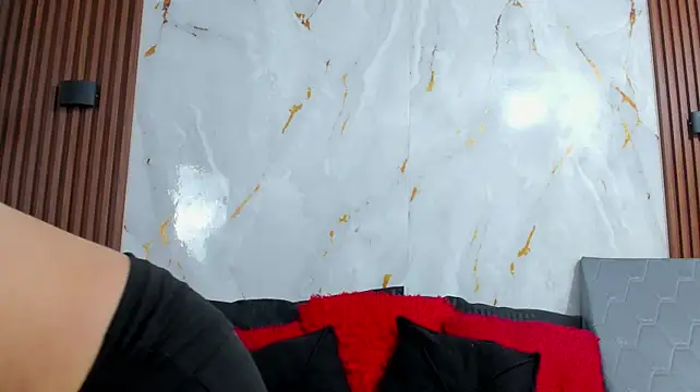 loliss_sh live cam on StripChat