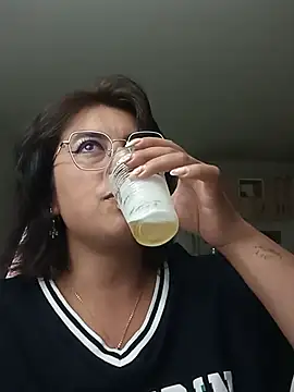 Amylaaa_ live cam on StripChat