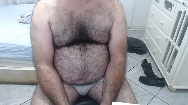 MysterBearMG live cam