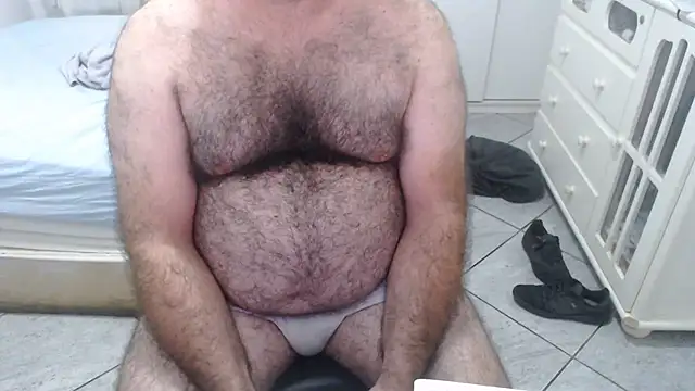 MysterBearMG live cam