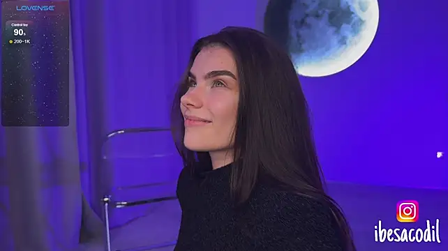 adriana_allien