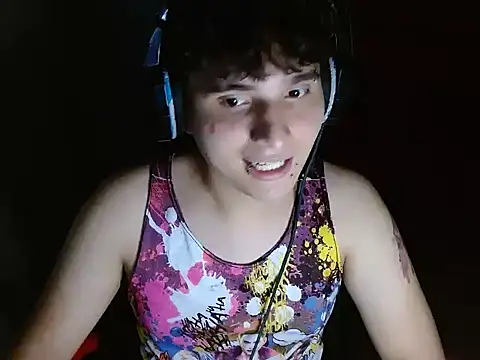 suggarboy69 live cam on StripChat
