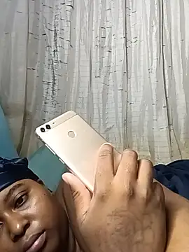 AcetousAbb live cam on StripChat