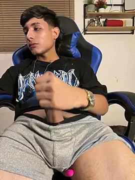 cody_fox10 live cam on StripChat