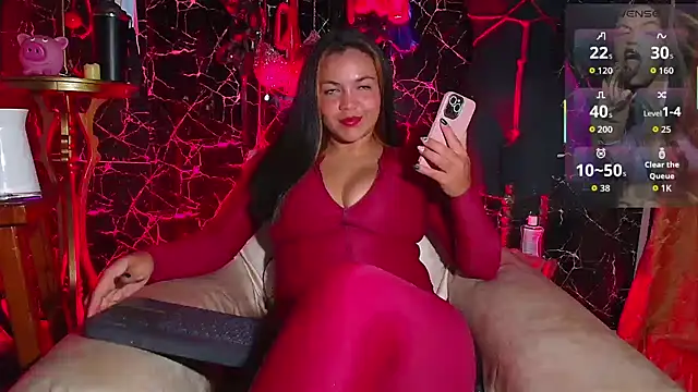 JulietNoir live cam on StripChat