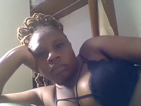 ebonitah live cam on StripChat