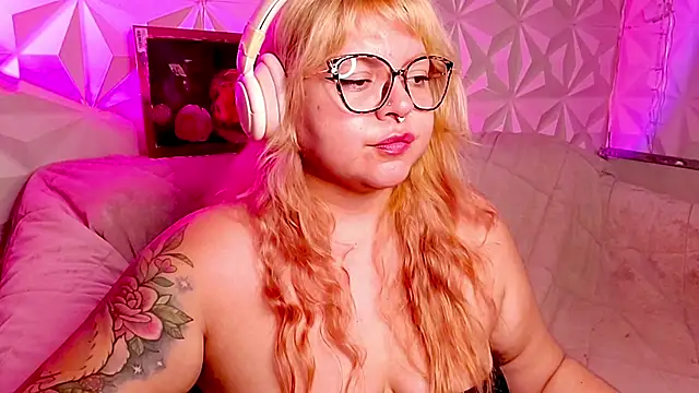 Satyn_doll live cam on StripChat