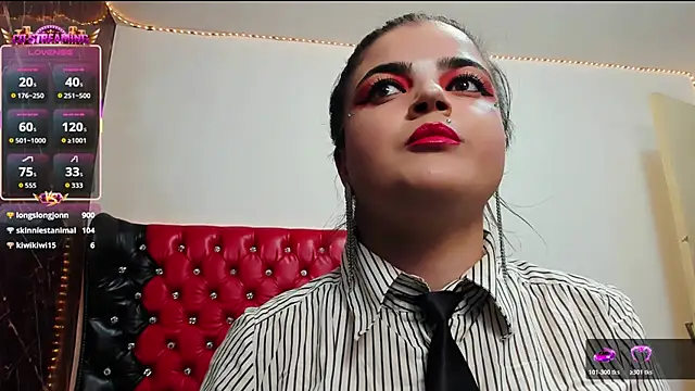 Hot_Falling_Devil live cam on StripChat
