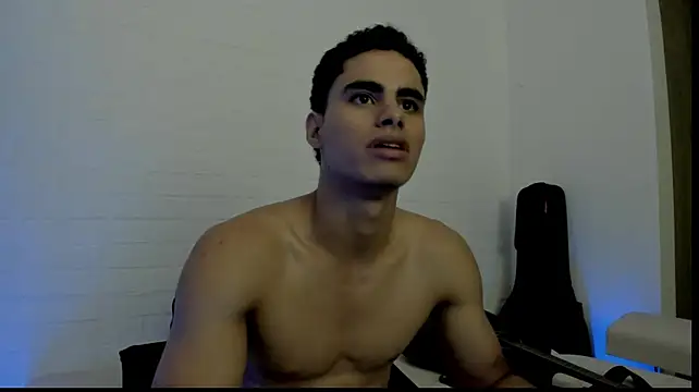 chicozen live cam on StripChat