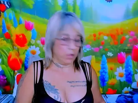 indianroxy live cam on StripChat