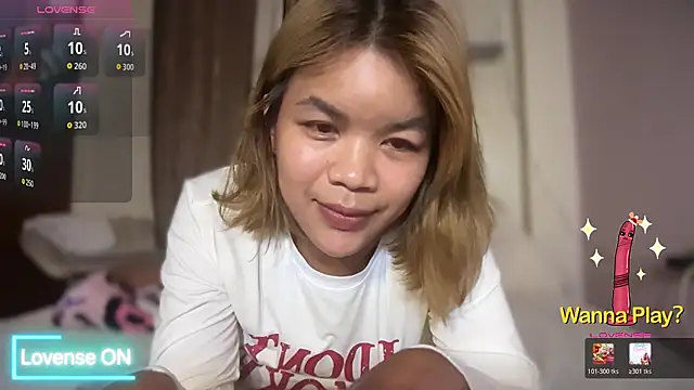 YourhotPotatoTS live cam on StripChat