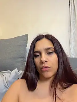 lucialatina (F young) - Sexy dance and spanking 🍑🔥