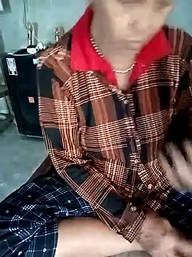 maymayrose68's live room