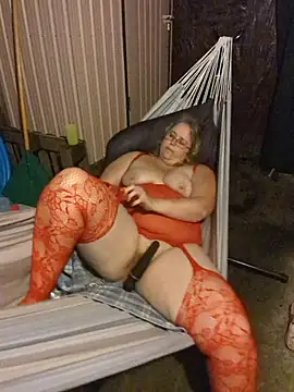 uniquethickqueen (F milf) - Fuck my panties off me, unbox next