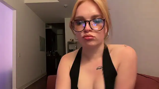 MarianaTease live cam on StripChat