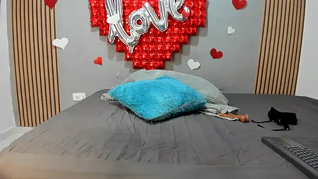 AndriVegas0718 live cam on StripChat