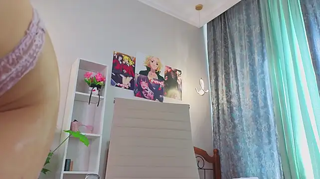 vialeta_baby (F young) - show panties
