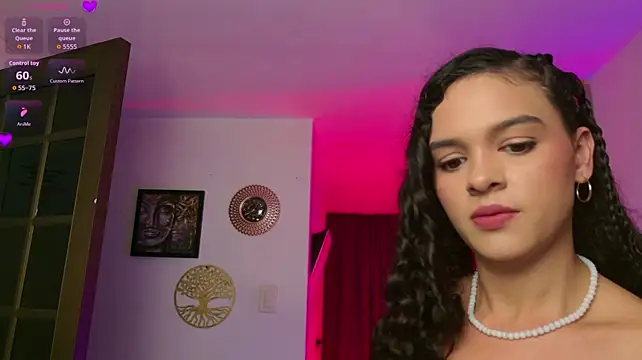 MaraVelvett live cam