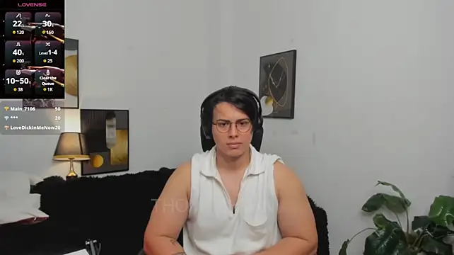 Thom_Ohtani live cam on StripChat