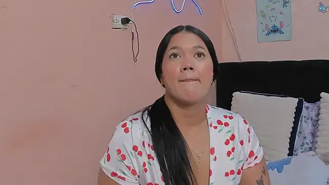sara_mendez2 live cam on StripChat