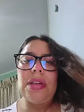 Eimy__saenz live cam on StripChat