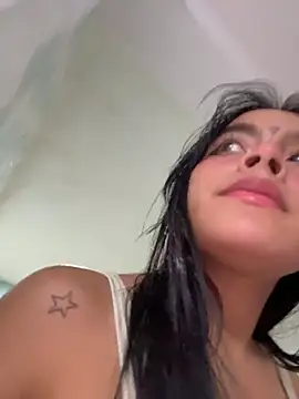 sophia_banks live cam on StripChat