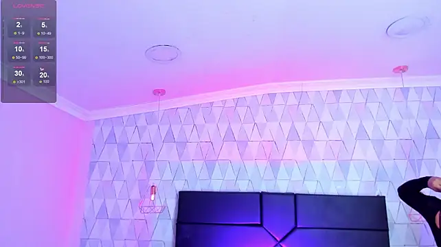 kimCosseyy live cam on StripChat