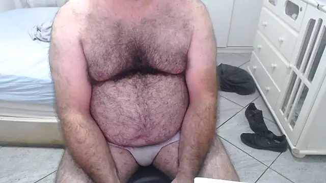 MysterBearMG live cam