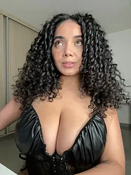 Webcam en directo de la tetona Curlyierr