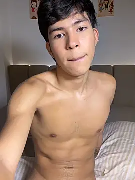 GoldenBenn live adult webcam preview