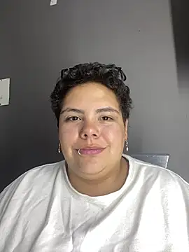 hailey_curvy's live room
