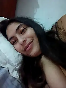 xandra252 live cam on StripChat