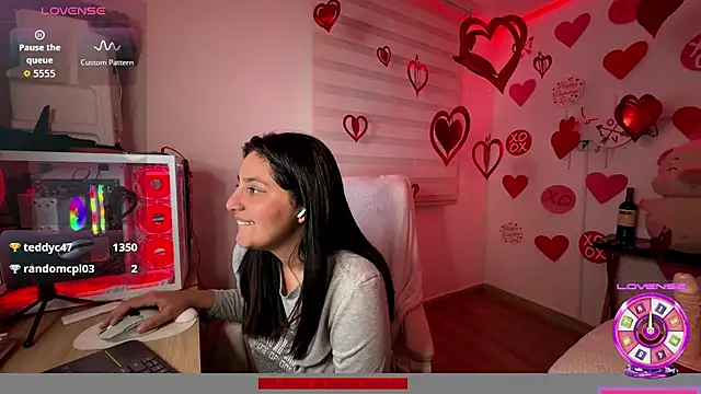 cloe_small live cam on StripChat