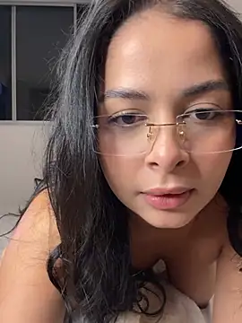 lunamoon27 (F young) - TOP OFF