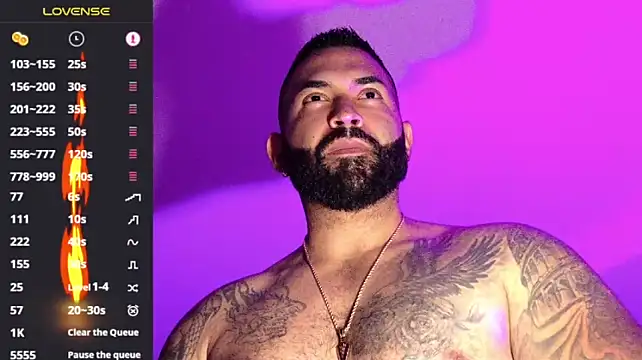 Max-prada live cam on StripChat