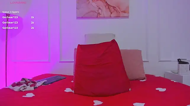 Eva-Millss live cam on StripChat