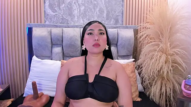 Sulay_Kim live cam on StripChat