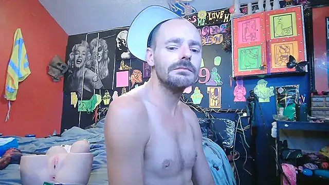 daddyandsplashqueen (Ask my age) - Flash titties