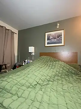 tattedupdek's live room