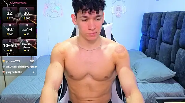 Luke_Muscle live cam on StripChat