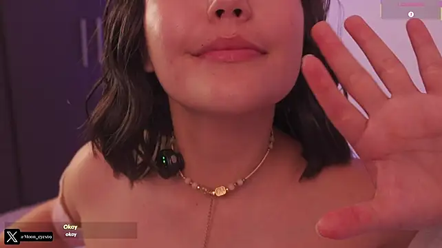 Moon_eyes