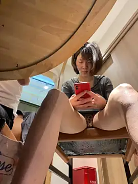 littleqiu live cam on StripChat