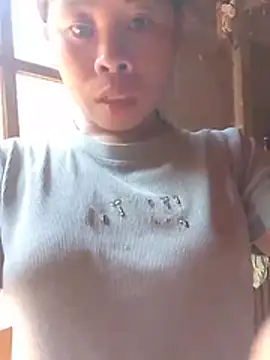 daisyy2 live cam on StripChat