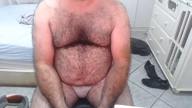 MysterBearMG live cam