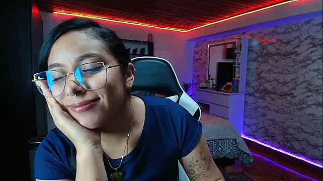 Camila_IRoose live cam on StripChat
