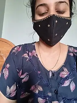 tamil_shalini (F milf) - Lips