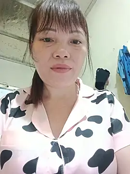 Sana-vn live cam on StripChat