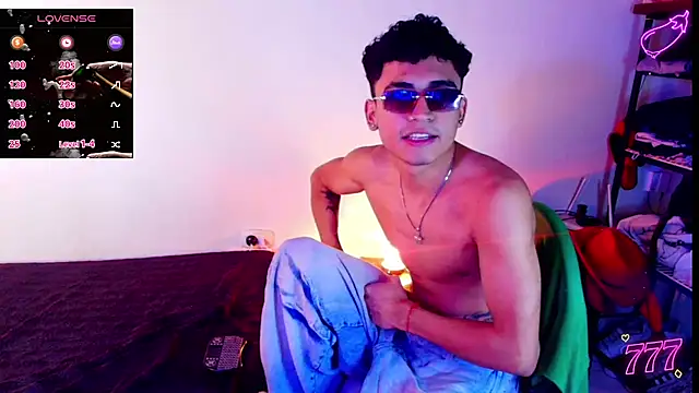 tiancam live cam on StripChat